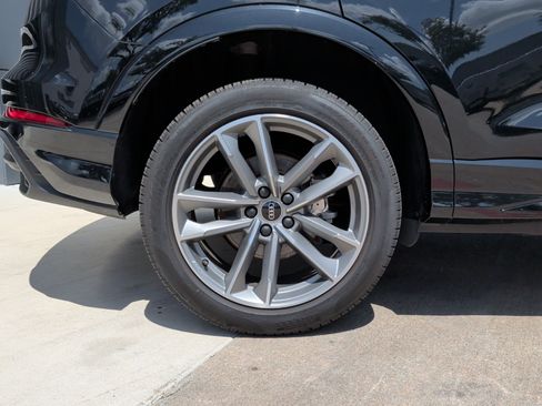 Certified 2025 Audi Q3 2.0T Premium w/ Convenience Package AWD/4WD image 13