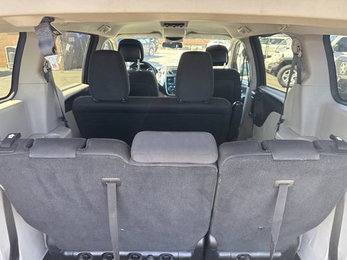 Used 2017 Dodge Grand Caravan w/ SE Plus Package FWD image 8
