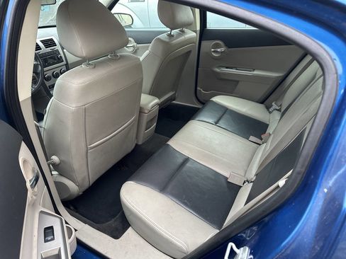 Used 2009 Dodge Avenger R/T image 5