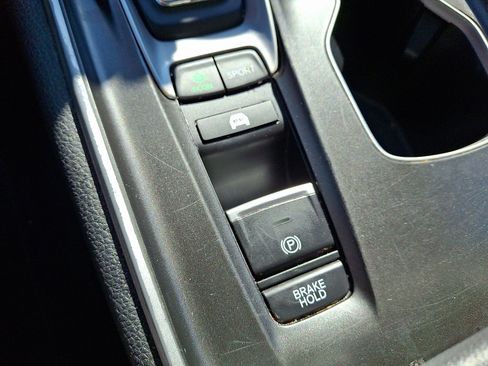 Used 2020 Honda Accord EX image 24