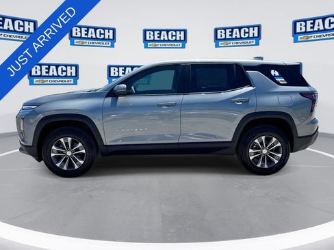 New 2026 Chevrolet Equinox LT w/ Convenience Package II FWD image 5