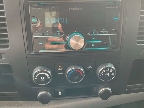 Used 2013 Chevrolet Silverado 1500 LS image 23