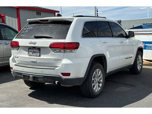 Used 2021 Jeep Grand Cherokee Laredo image 5