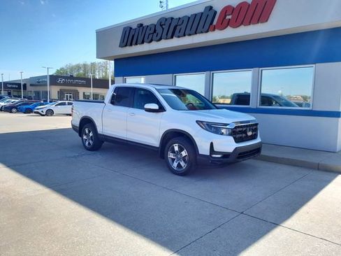 Used 2025 Honda Ridgeline RTL image 2