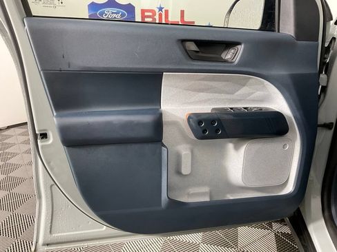 Certified 2022 Ford Maverick XLT FWD image 12