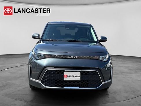 Used 2025 Kia Soul LX w/ LX Technology Package FWD image 2