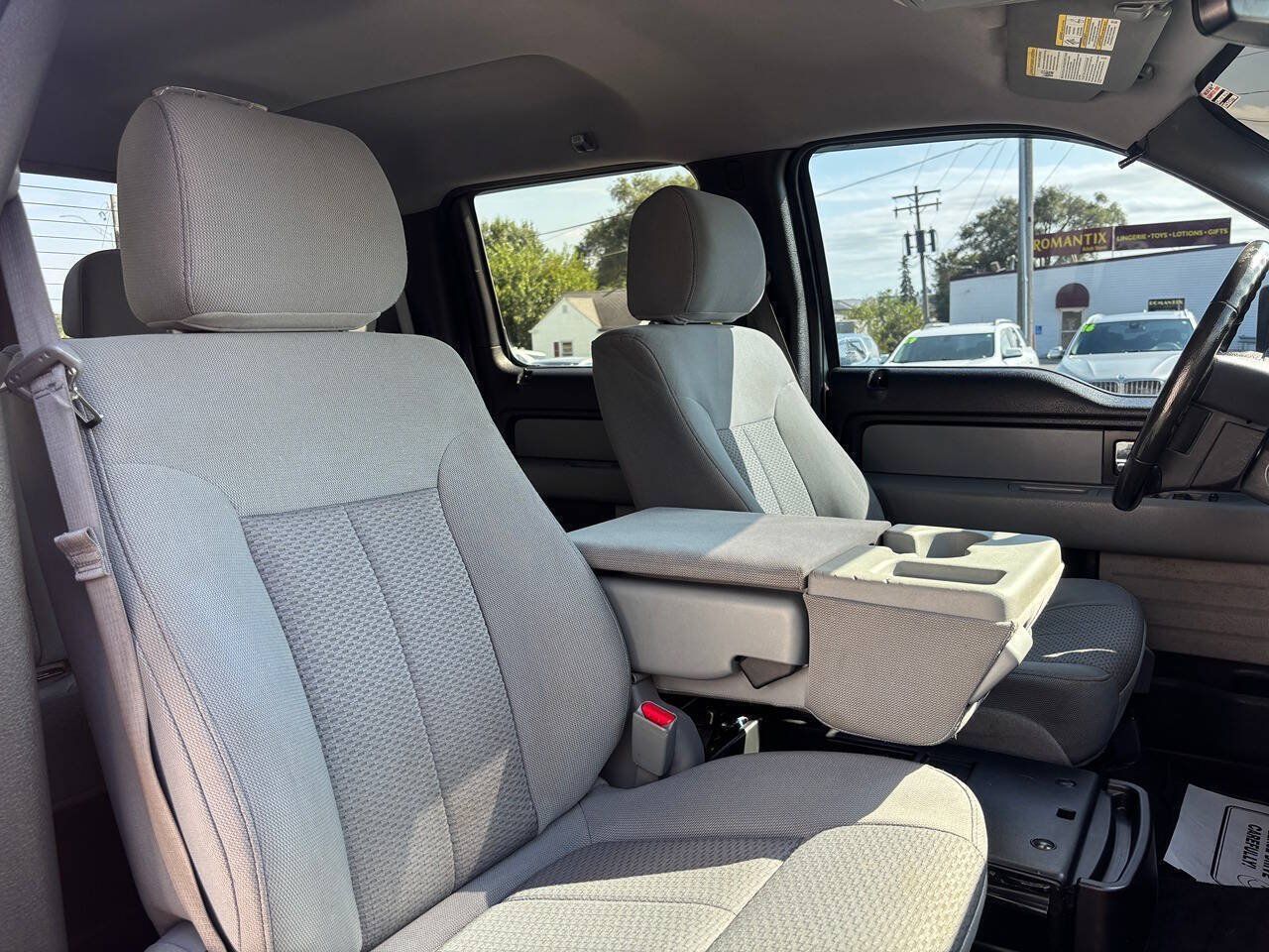 Used 2012 Ford F150 XLT w/ XLT Convenience Pkg AWD/4WD image 30