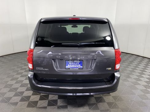 Used 2018 Dodge Grand Caravan SE w/ UConnect Hands-Free Group FWD image 7