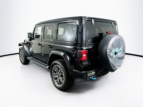 Used 2023 Jeep Wrangler Unlimited Sahara AWD/4WD image 5