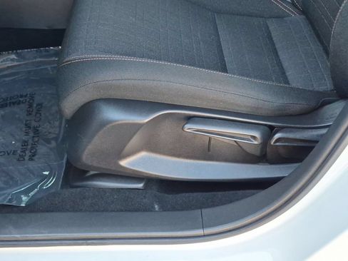 Used 2024 Honda HR-V Sport image 22