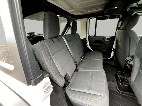 Used 2025 Jeep Wrangler Unlimited Sport AWD/4WD image 25
