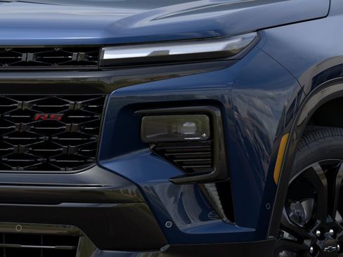 New 2027 Chevrolet Traverse RS w/ LPO, Floor Liner Package FWD image 11