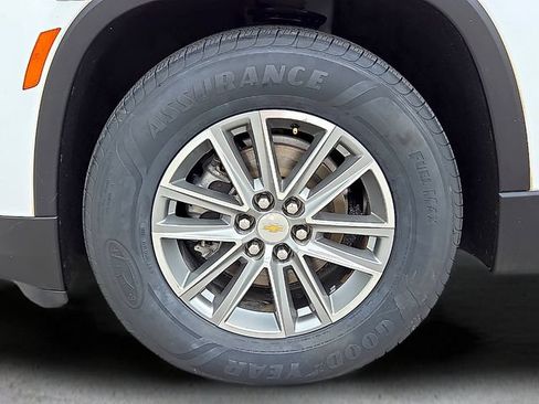 Used 2023 Chevrolet Traverse LT AWD/4WD image 10
