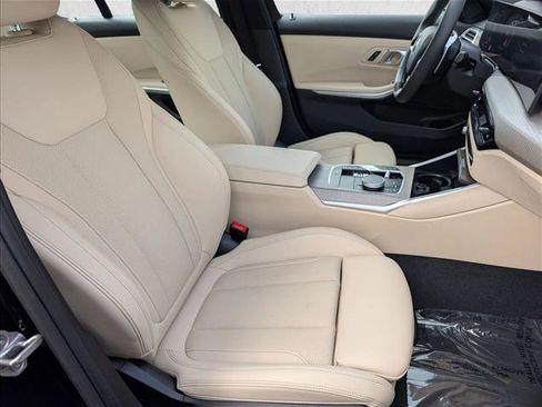 Used 2025 BMW 330i xDrive Sedan w/ Convenience Package image 22