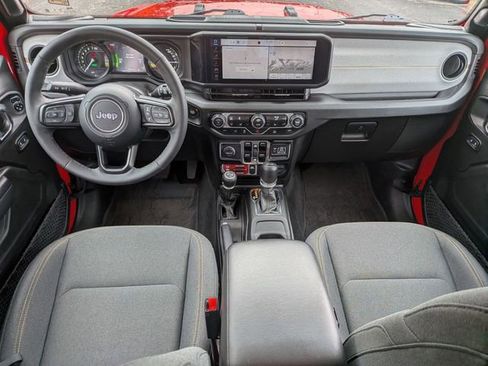 Used 2025 Jeep Wrangler Unlimited Sport S 4xe AWD/4WD image 16