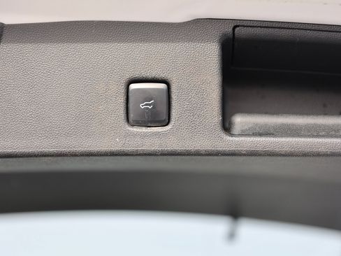 Used 2022 Ford Escape SE w/ Convenience Package image 15