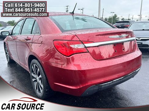 Used 2013 Chrysler 200 Touring w/ S Exterior Appearance Pkg FWD image 4