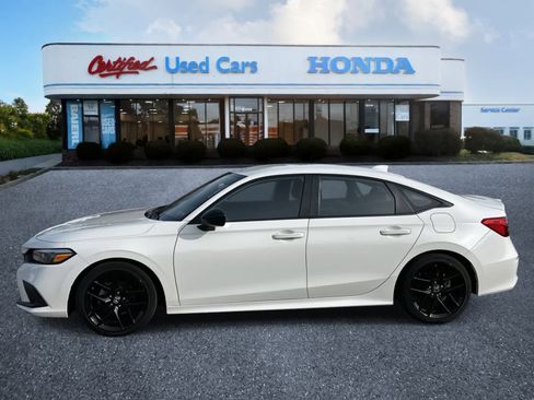 Used 2023 Honda Civic Sport image 2