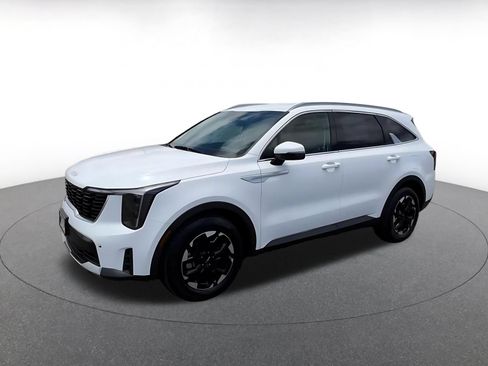 Used 2024 Kia Sorento S FWD image 10