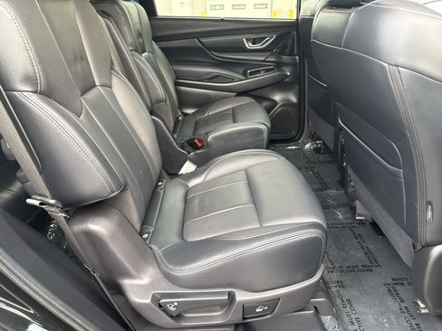 Used 2023 Subaru Ascent Limited image 14