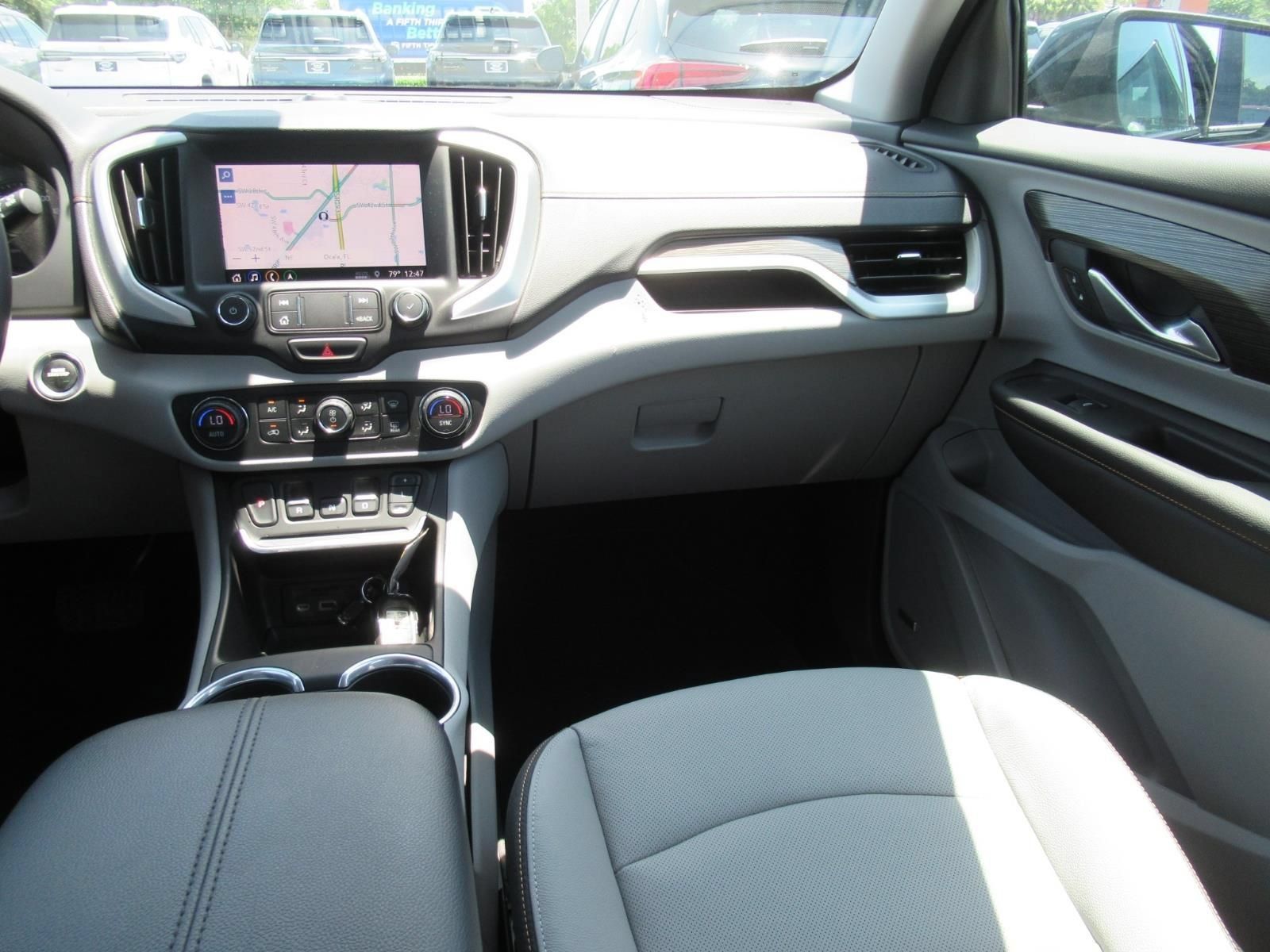 Used 2021 GMC Terrain SLT w/ Infotainment Package II FWD image 14