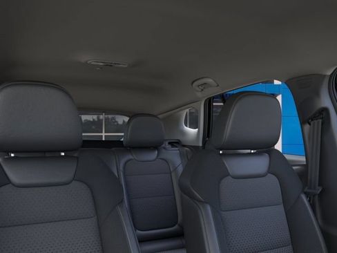 New 2026 Chevrolet Trax LT w/ LT Convenience Package FWD image 24