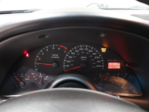 Used 2001 Chevrolet Camaro LT w/ Preferred Equipment Group 1 RWD image 28