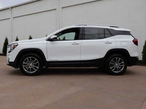 Certified 2024 GMC Terrain SLT AWD/4WD image 3