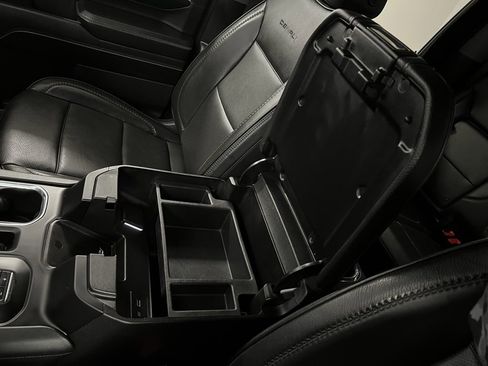 Used 2024 GMC Sierra 2500 Denali w/ Denali Reserve Package image 45