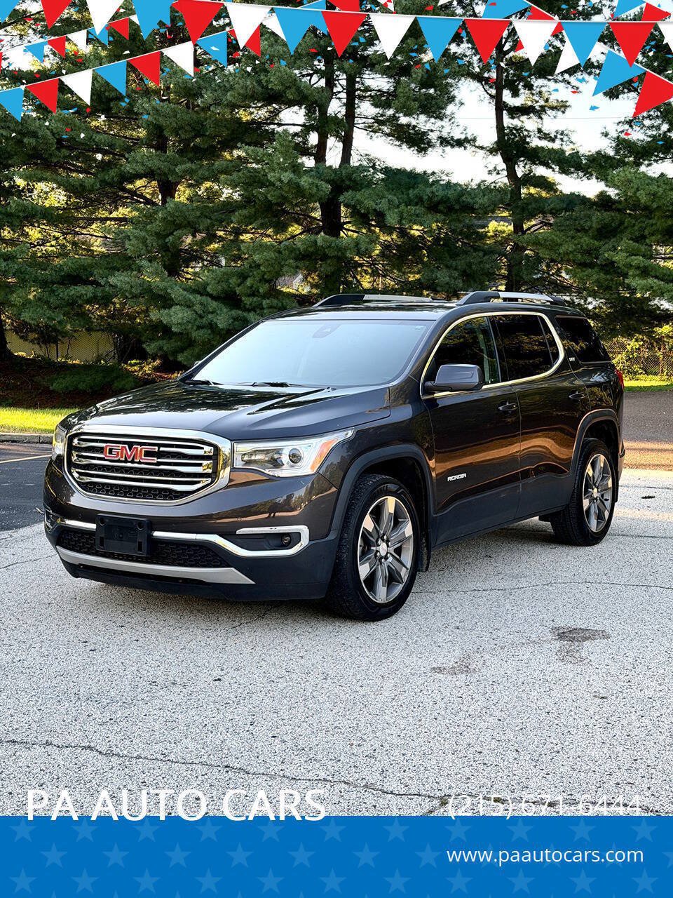 Used 2017 GMC Acadia SLT w/ LPO, Floor Liner Package AWD/4WD image 2
