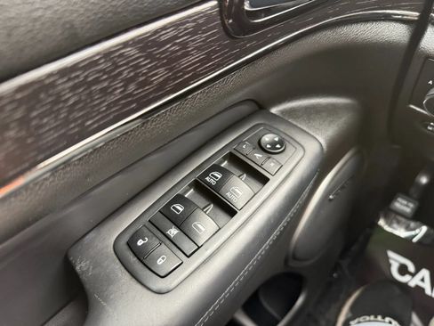 Used 2019 Jeep Grand Cherokee High Altitude AWD/4WD image 40
