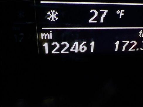 Used 2014 Volkswagen Passat 3.6 SEL Premium image 5