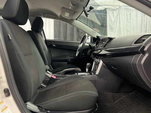 Used 2016 Mitsubishi Lancer ES image 18