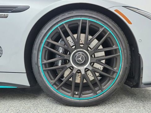 Used 2024 Mercedes-Benz SL 63 AMG 4MATIC image 16