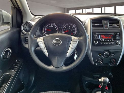 Used 2017 Nissan Versa SV image 6