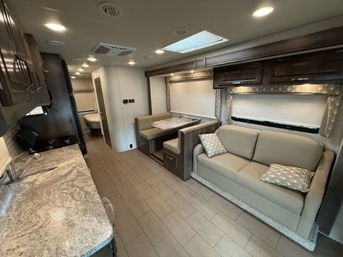 Used 2018 Ford E-450 and Econoline 450 Super Duty w/ Motorhome Prep Package RWD image 68