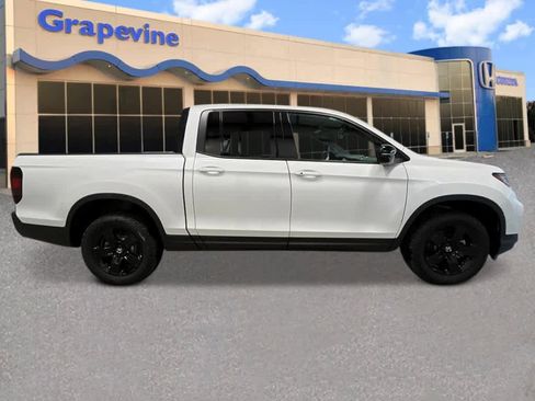 New 2026 Honda Ridgeline Black Edition image 7