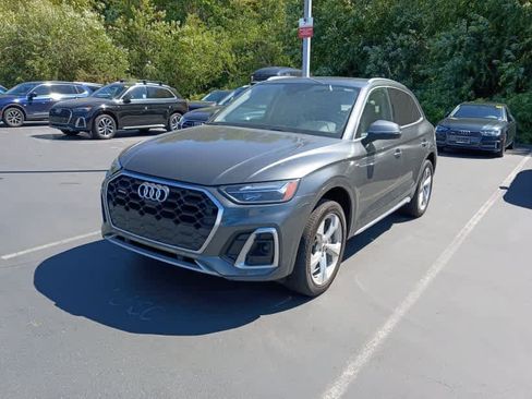 Used 2023 Audi Q5 2.0T Premium Plus w/ Premium Plus Package AWD/4WD image 2