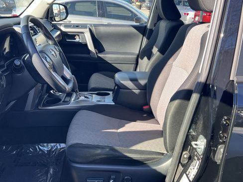 Used 2024 Toyota 4Runner SR5 image 11