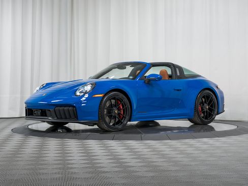 Used 2026 Porsche 911 Targa 4 GTS image 32