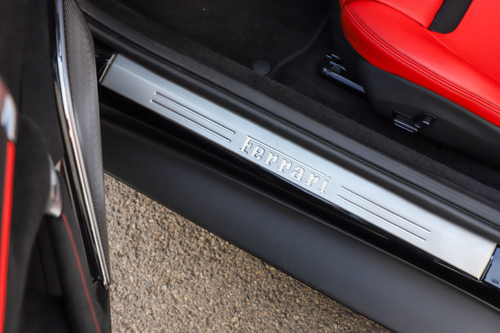 Certified 2025 Ferrari Roma Spider RWD image 56