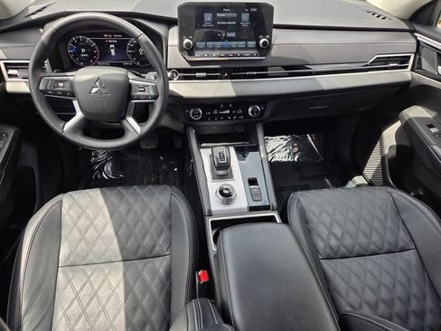 Used 2024 Mitsubishi Outlander SEL FWD image 8