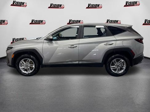 Used 2025 Hyundai Tucson SE AWD/4WD image 8