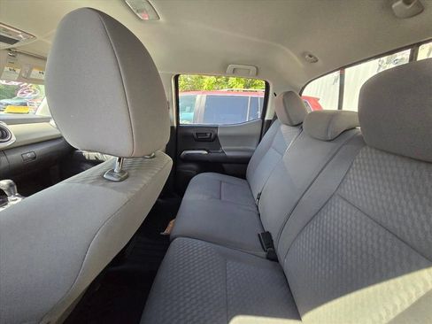 Used 2023 Toyota Tacoma SR5 w/ Technology Package RWD image 5