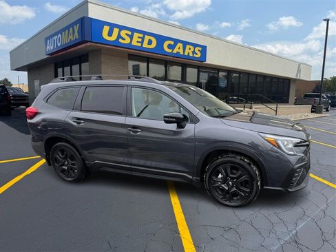 Used 2023 Subaru Ascent Onyx Edition image 4