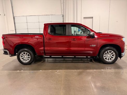 Used 2021 Chevrolet Silverado 1500 LT w/ Bed Protection Package RWD image 4