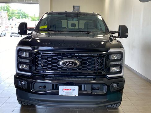 New 2026 Ford F250 XLT w/ XLT Premium Package AWD/4WD image 3