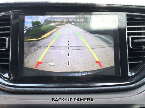 Used 2023 Dodge Durango GT RWD image 6