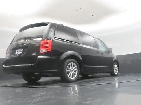 Used 2019 Dodge Grand Caravan SXT FWD image 40