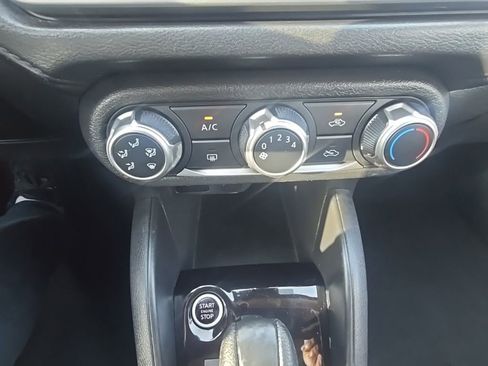 Used 2021 Nissan Versa S image 19